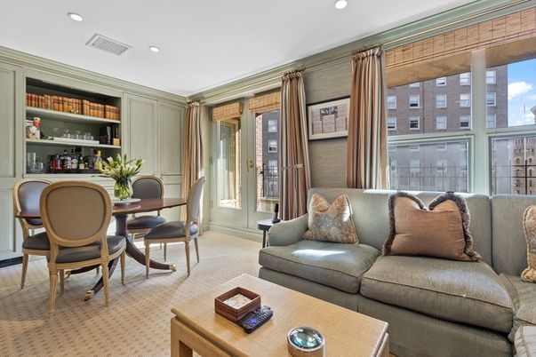 Dining room, Interior, Living room, Recessed Lighting