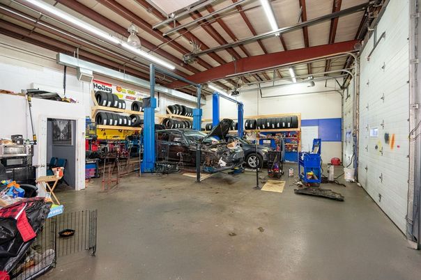 Garage, Interior, Stone Walls