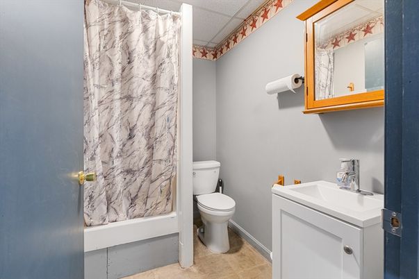 Bathroom, Interior