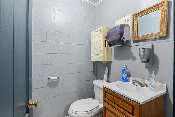 Bathroom, Interior, Stone Walls