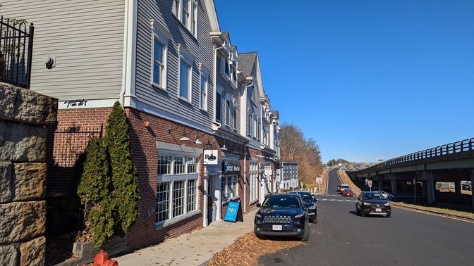 Exterior, Facade, Brick Facade, Rowhouse