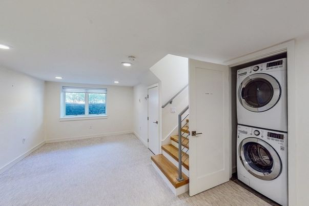 Interior, Recessed Lighting, Utility Closets, Washer