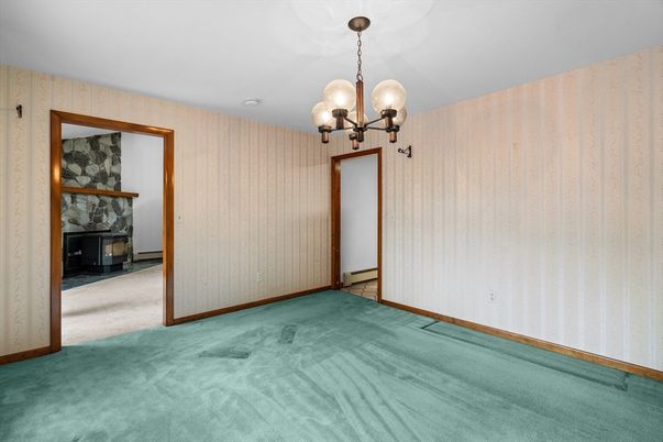 Chandelier, Empty room, Interior
