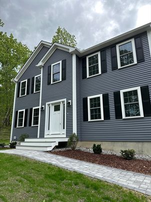 Fireplace, Interior, Kitchen, Pendant Lights, Recessed Lighting, Stainless Steel Appliances, Wood Texture Flooring