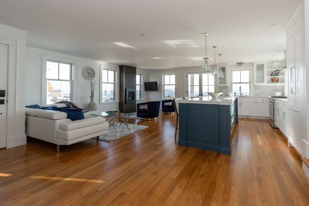 Interior, Kitchen, Living room, Pendant Lights, Recessed Lighting, Wood Texture Flooring