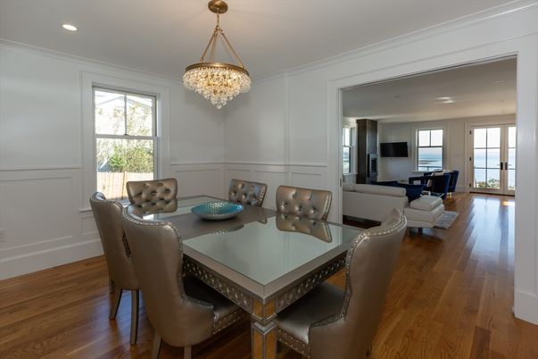 Chandelier, Dining room, Interior, Living room, Recessed Lighting, Wood Texture Flooring