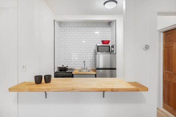 Interior, Kitchen, Stainless Steel Appliances