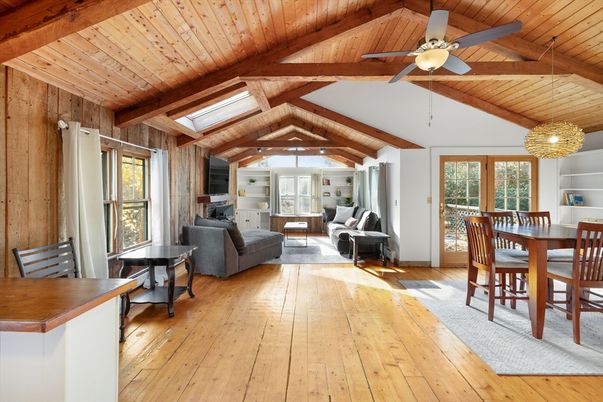Dining room, Interior, Living room, Pendant Lights, Wooden Beams, Wooden Ceilings, Wood Texture Flooring