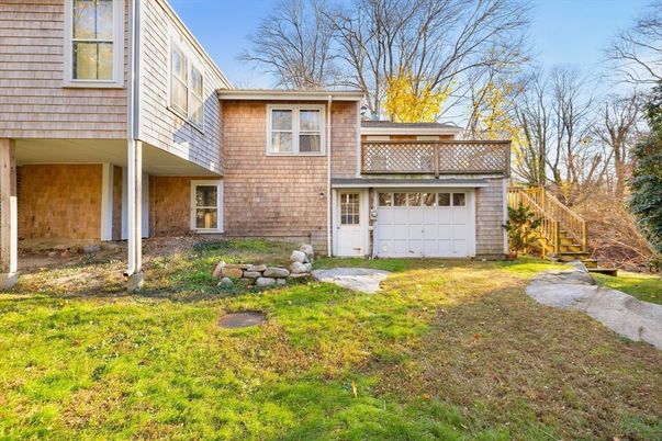 Attached, Backyard, Exterior, Facade, Brick Facade, Split Level