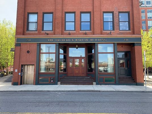 Exterior, Facade, Brick Facade, Rowhouse