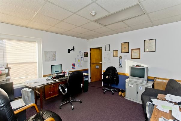 Home Office, Interior