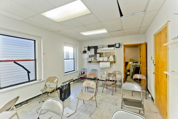 Dining room, Interior, Recessed Lighting