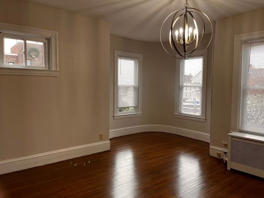 Empty room, Interior, Pendant Lights, Wood Texture Flooring
