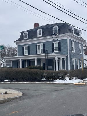 Exterior, Facade, Georgian