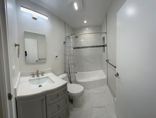 Bathroom, Interior, Marble, Marble Walls, Recessed Lighting