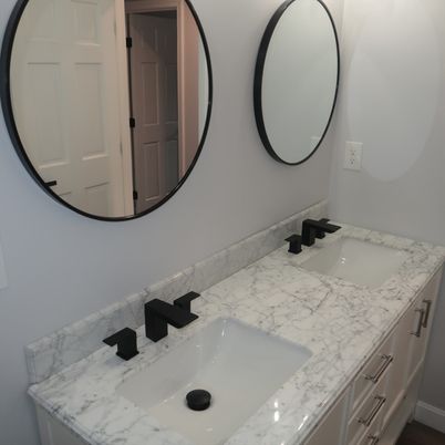 Bathroom, Dual Sink Vanities, Interior