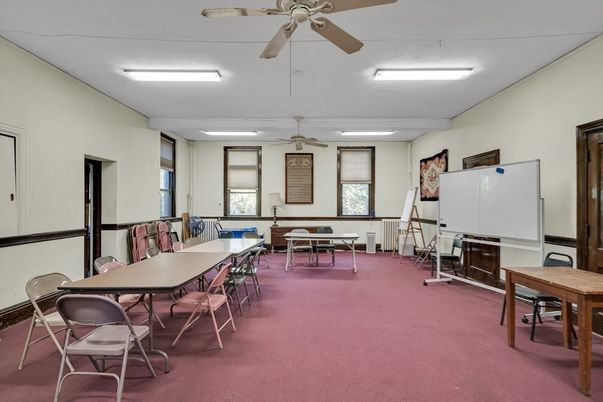 Dining room, Interior
