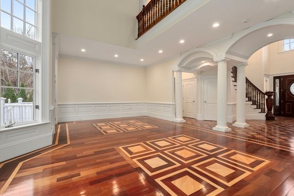 Interior, Recessed Lighting, Wood Texture Flooring
