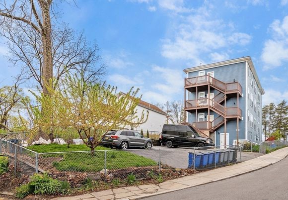 Exterior, Facade, Condo Building