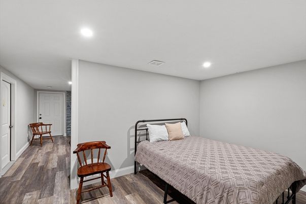 Bedroom, Interior, Recessed Lighting, Wood Texture Flooring