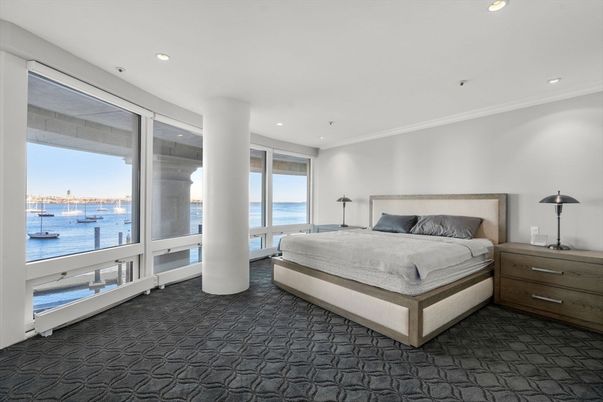 Bedroom, Interior, Recessed Lighting, Water