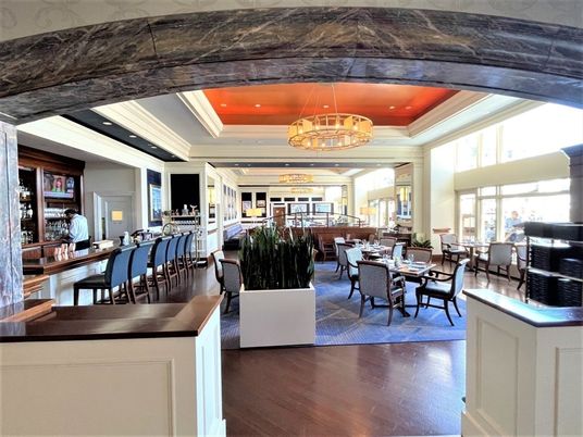 Chandelier, Dining room, Interior, Living room, Recessed Lighting, Wood Texture Flooring