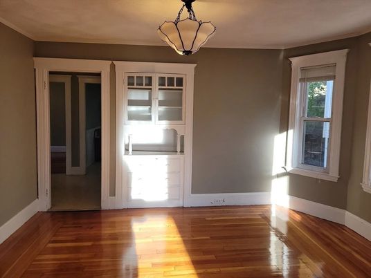 Empty room, Interior, Pendant Lights, Wood Texture Flooring