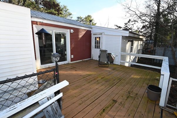 Exterior, Wood Texture Flooring