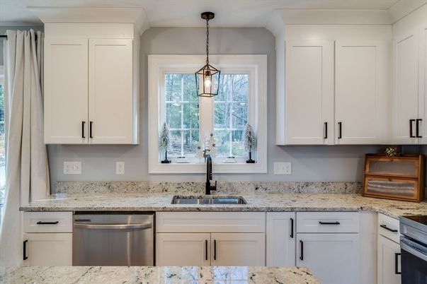 Interior, Kitchen, Pendant Lights, Stainless Steel Appliances
