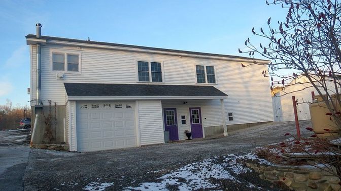 Attached, Exterior, Facade, Raised Ranch