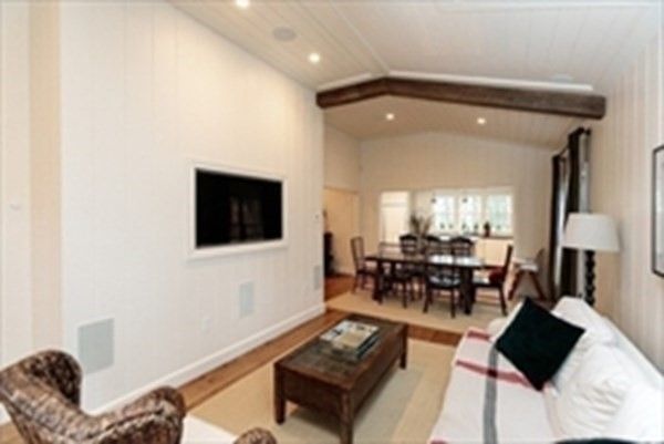 Chandelier, Dining room, Interior, Living room, Recessed Lighting, Wood Texture Flooring