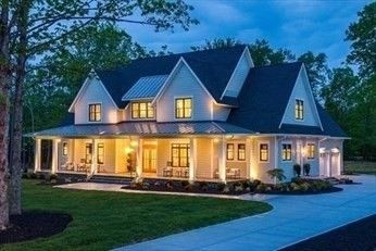 Backyard, Exterior, Facade, Farmhouse