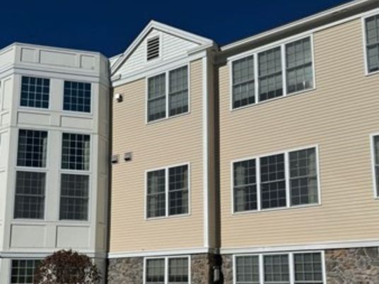 Exterior, Facade, Rowhouse