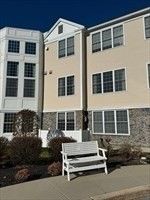 Exterior, Facade, Rowhouse