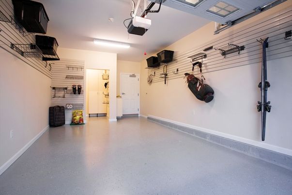 Garage, Interior