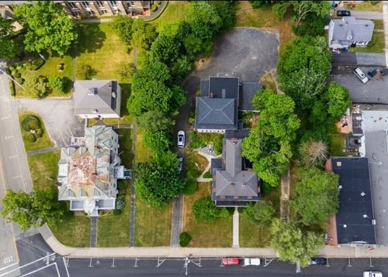 Exterior, Drone