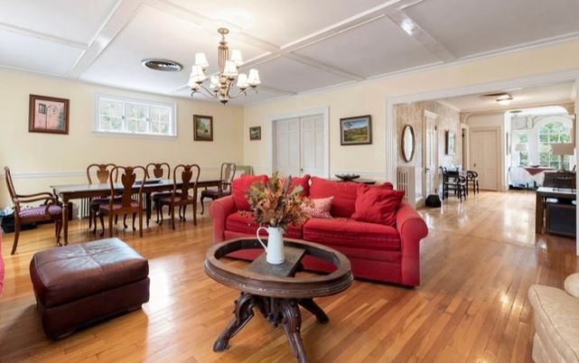 Chandelier, Dining room, Interior, Living room, Wood Texture Flooring