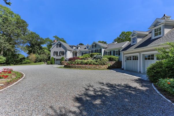 Attached, Exterior, Facade, Cape Cod
