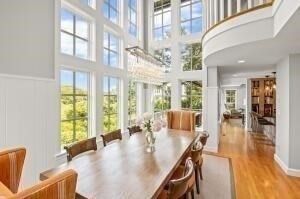 Chandelier, Dining room, Interior, Recessed Lighting, Wood Texture Flooring