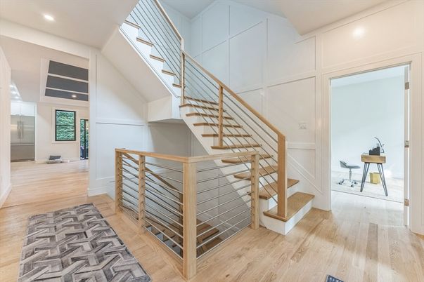 Interior, Recessed Lighting, Wood Texture Flooring