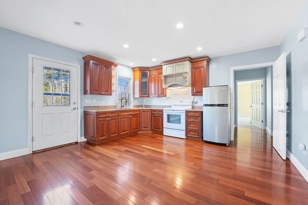 Interior, Kitchen, Recessed Lighting, Wood Texture Flooring