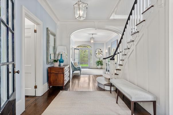 Interior, Pendant Lights, Wood Texture Flooring
