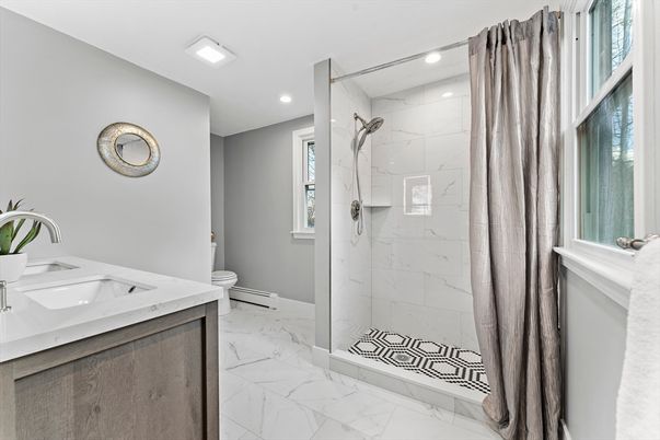 Bathroom, Interior, Marble, Marble Walls, Recessed Lighting