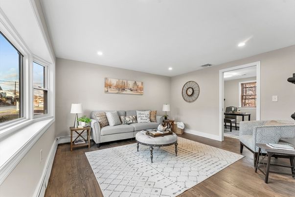 Dining room, Interior, Living room, Recessed Lighting, Wood Texture Flooring
