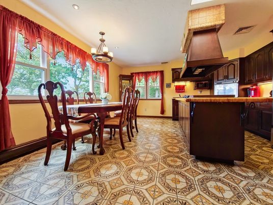 Dining room, Interior, Kitchen, Pendant Lights, Recessed Lighting