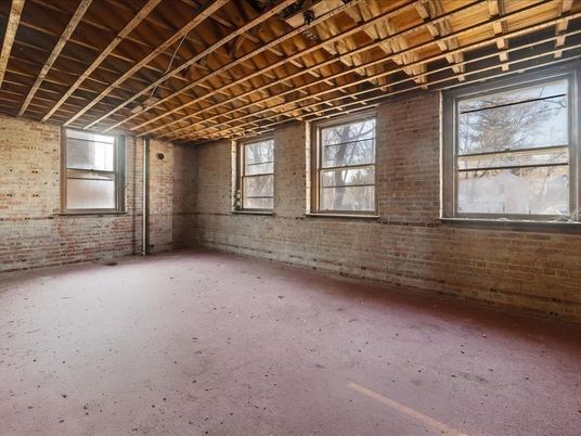 Empty room, Interior, Stone Walls, Wooden Beams