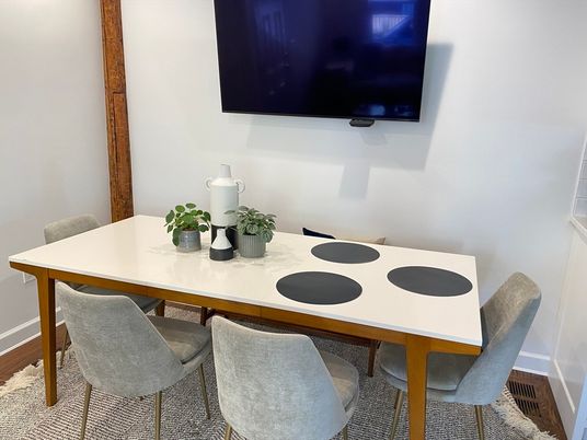 Dining room, Interior
