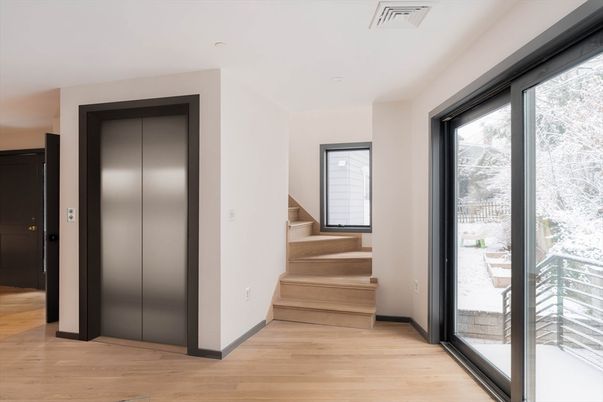 Elevator, Interior, Wood Texture Flooring