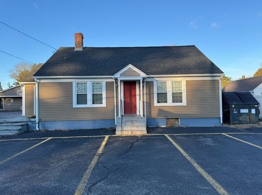 Exterior, Facade, Cape Cod