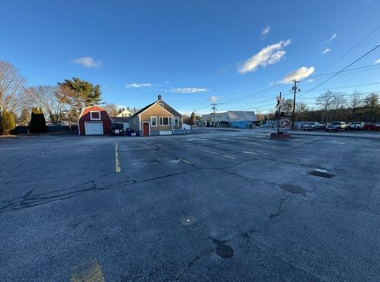 Backyard, Detached Garage, Exterior
